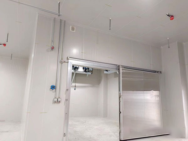 30平方冷庫(kù)建造費(fèi)用大概多少錢(qián)？30平米冷庫(kù)造價(jià)表對(duì)比